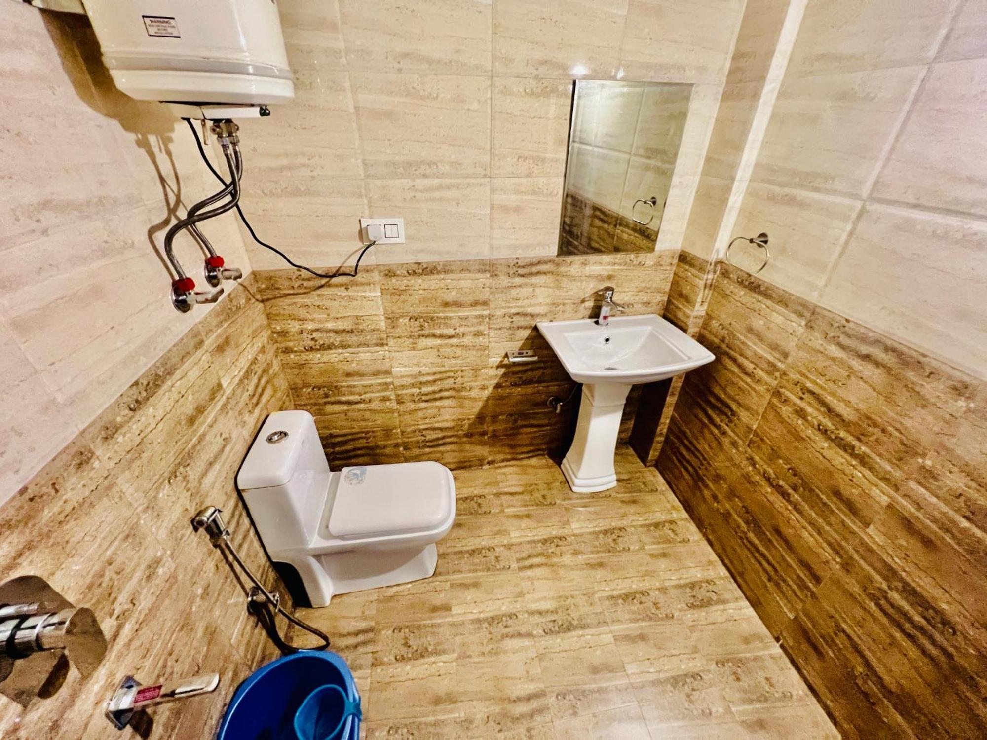 Hotel New # Link Way # Near Zing Bus Stand 마날리 외부 사진